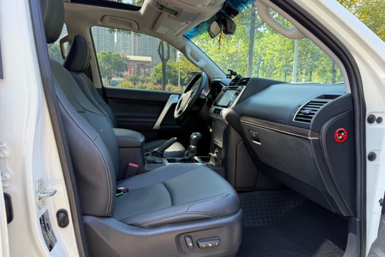 Used Toyota Prado 2018 3.5L Automatic TX
