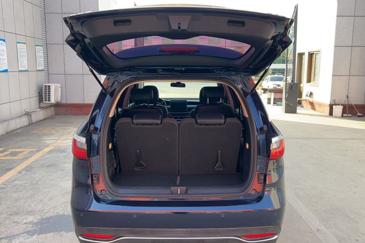 Used BYD Song MAX 2019 1.5T Manual Smart Connect Ruiyi Sunroof Model 6 Seats China VI Standard
