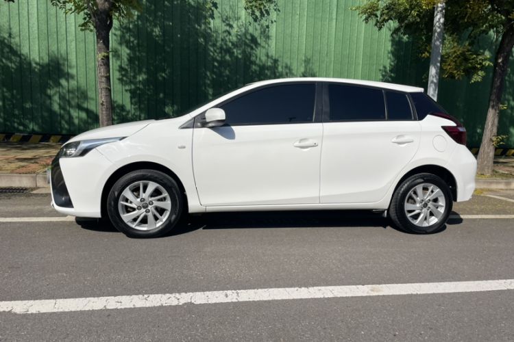 Used Toyota YARiS L 2016 Revised Version 1.5G CVT with Dynamic Sunroof
