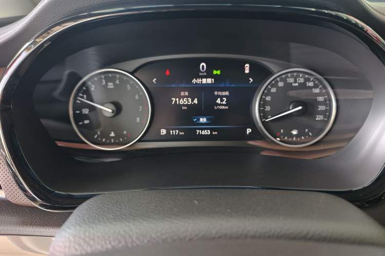 Used Buick GL8 2021 Land Cruiser Executive 652T Premium Model
