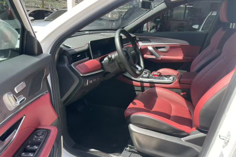 Used Jetour X70 PLUS 2021 Facelift 1.5T DCT ShanPRO 7-Seater
