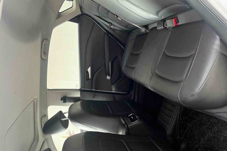 Used Chevrolet Monza 2022 Light Hybrid Redline 320T Dual-Clutch Thrilling Edition
