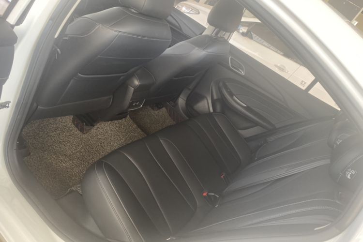 Used Roewe i5 2019 1.5L Automatic 4G Connected Langhao Edition
