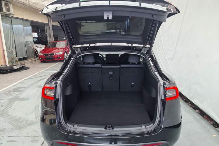 Used Tesla Model Y 2021 Standard Range Rear-Wheel Drive Version