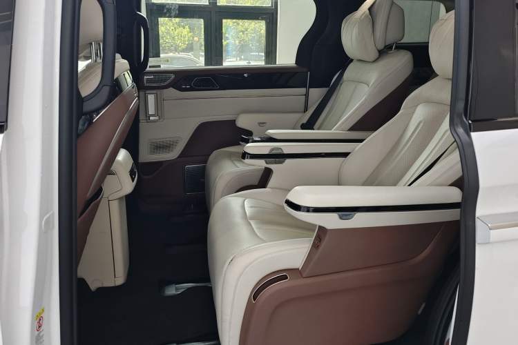 Used BYD Xia 2025 DM-i 1.5T 180km Excellence Model
