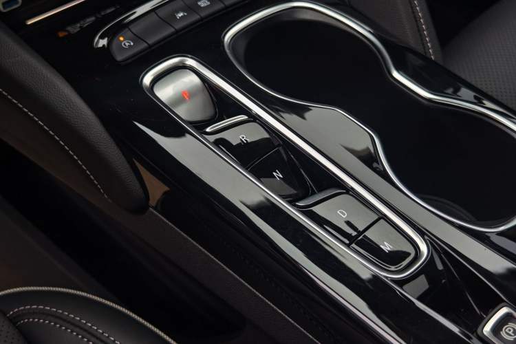 Used Buick Envision 2023 Encore S 552T Two-Wheel Drive Luxury Model
