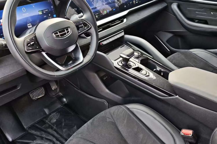 Used Geely Auto Monjaro L 2022 1.5T Leishen Hi·F Plug-in Hybrid Super Xun
