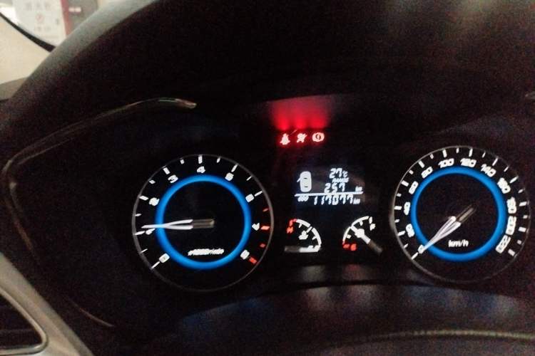 Used Changan Alsvin V7 2015 1.6L Manual Enjoyment Model China V Standard
