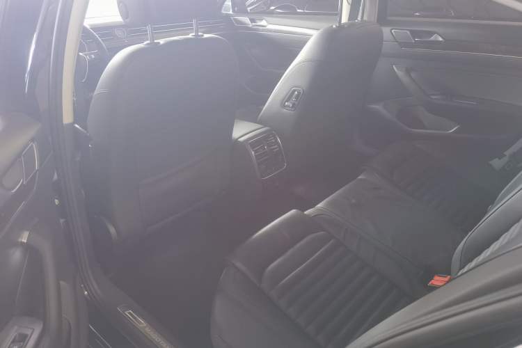 Used Volkswagen Magotan 2019 330TSI DSG Luxury Model China V Standard
