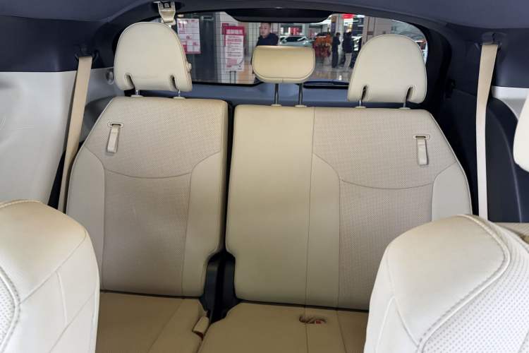 Used Toyota Sienna 2021 2.5L Hybrid Luxury Edition
