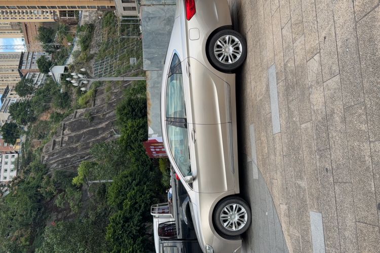 Used Geely Auto Emgrand GT 2015 2.4L Luxury Model
