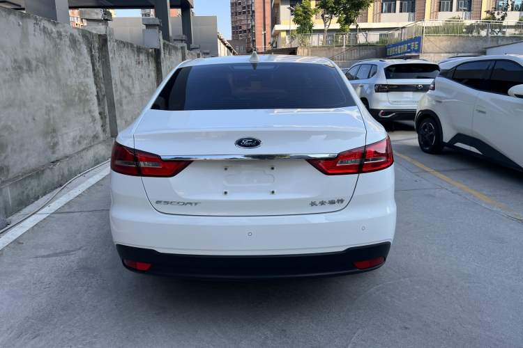 Used Ford Escort 2019 Revised 1.5L Automatic ZhiXiang Version China VI Standard
