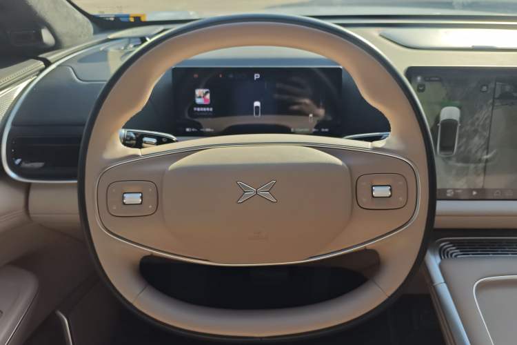 Used XPeng G9 2025 625 Long-Range Max
