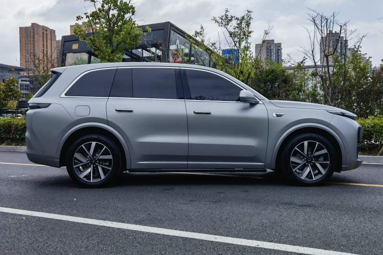 Used Li Auto L8 2023 Air model