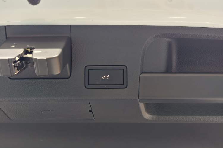 Used Volkswagen FAW-Volkswagen CC 2020 330TSI Glamour Edition China VI Standard
