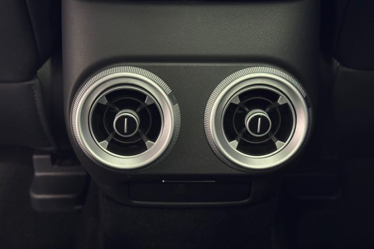 Used Wey VV7 2019 Upgraded Model 2.0T Flagship Version China VI
