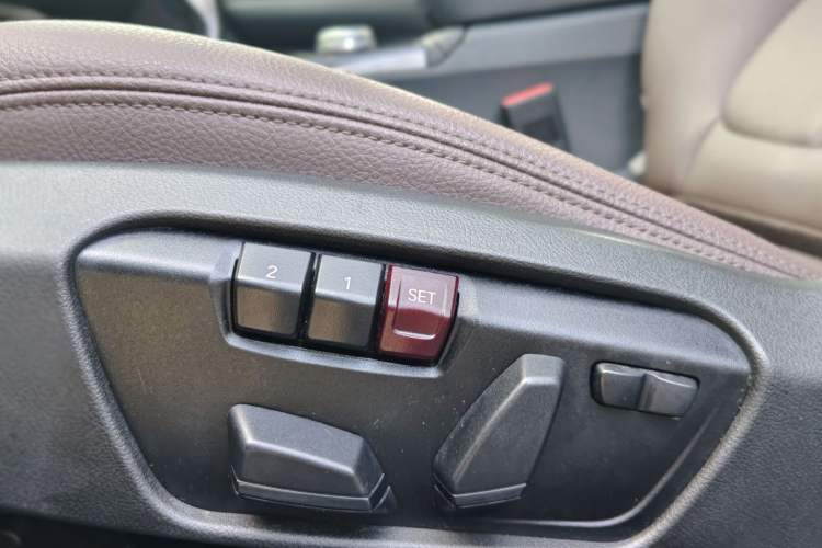 Used BMW 1 Series 2020 125i Leading Model M Sport Package
