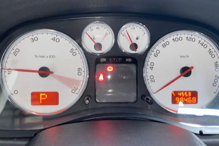 Used Peugeot 307 2013 Hatchback 1.6L Automatic Comfort Edition
