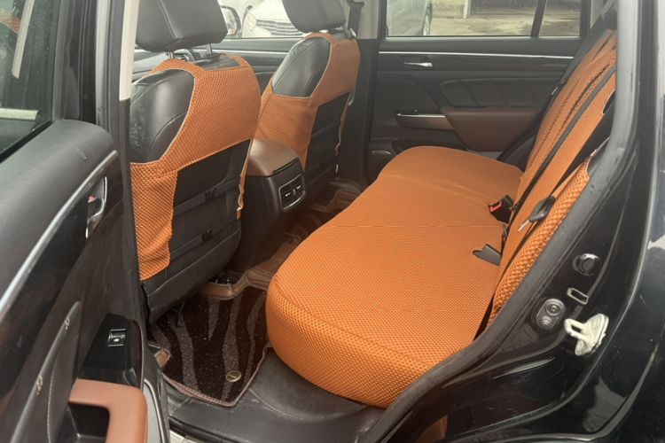 Used GAC Trumpchi GS7 2017 320T Two-Wheel-Drive Luxury Smart Connectivity Model