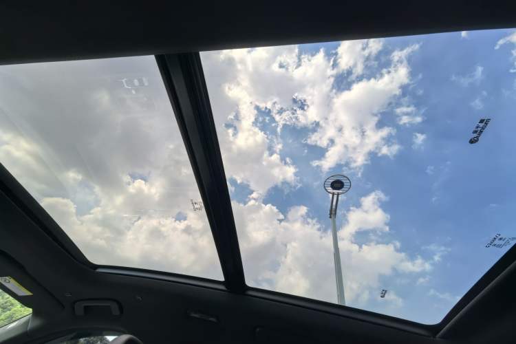 Used Lynk & Co 09 EM-P 2023 2.0TD EM-P Long-Range Version PM 7-Seater
