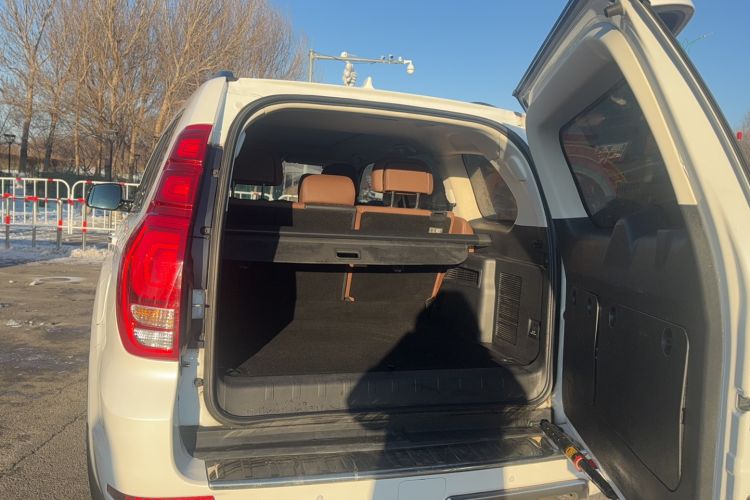 Used Haval H9 2017 2.0T Gasoline 4x4 Premium 5-Seater
