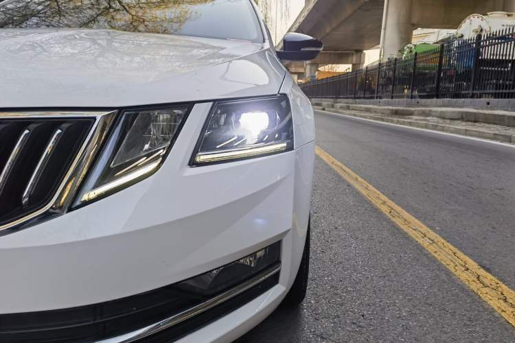 Used Skoda Octavia 2020 TSI280 DSG SmartDrive Luxury Edition
