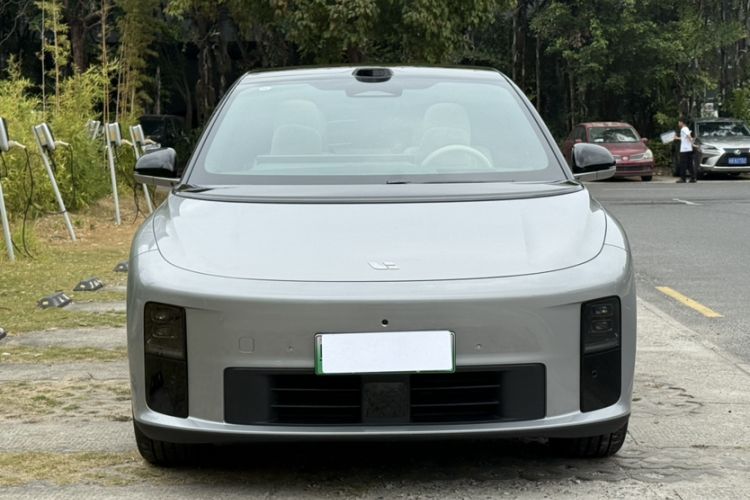 Used Li Auto Li Auto i6 2025 Model Two-Wheel-Drive Standard Type