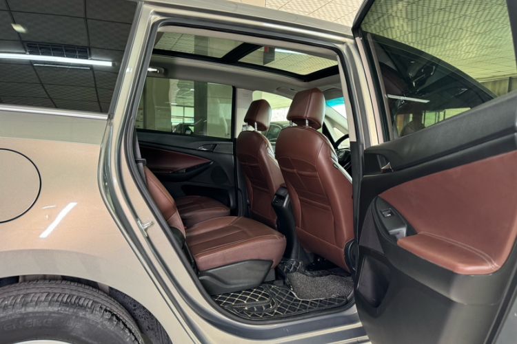 Used Buick GL6 2018 18T 6-Seater Luxury Model