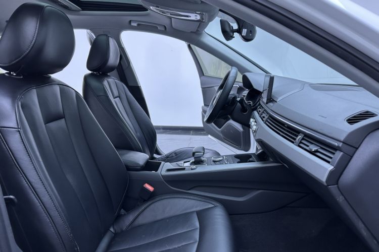 Used Audi A4L 2017 Plus 40 TFSI Ambition Model
