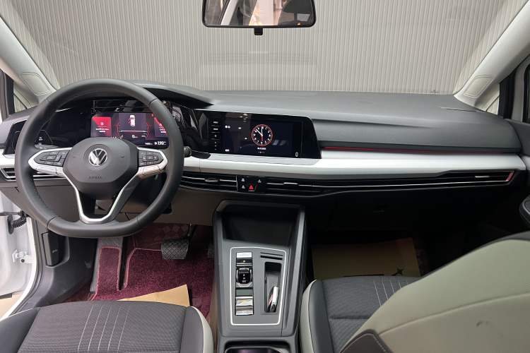 Used Volkswagen Golf 2023 Facelift 280TSI DSG Pro