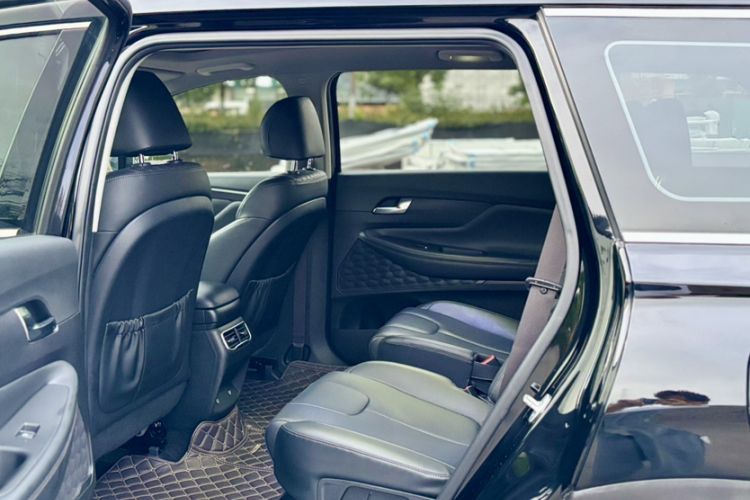 Used Hyundai Santa Fe 2023 Traveler 380T GDi Automatic Two-Wheel Drive GLX Elite Edition
