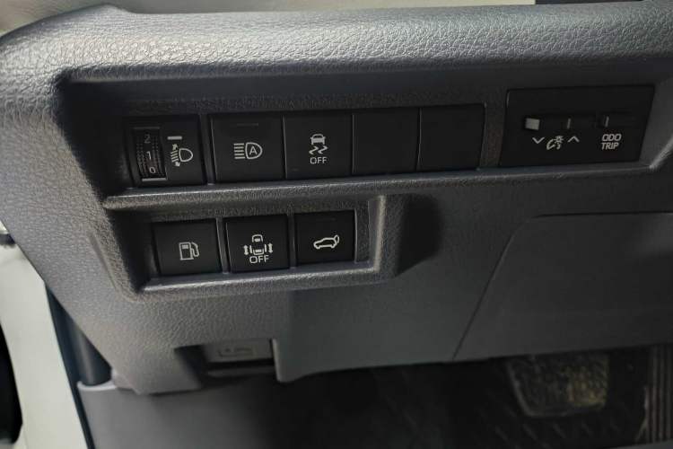 Used Toyota Sienna 2023 2.5L Hybrid Comfort Edition
