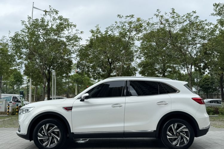 Used Hongqi HS5 2022 Revised Version 2.0T Smart Connect Flagship Edition
