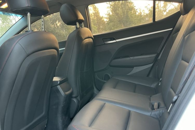 Used Hyundai Elantra 2016 1.6L Automatic ZhiXuan – Elite Version
