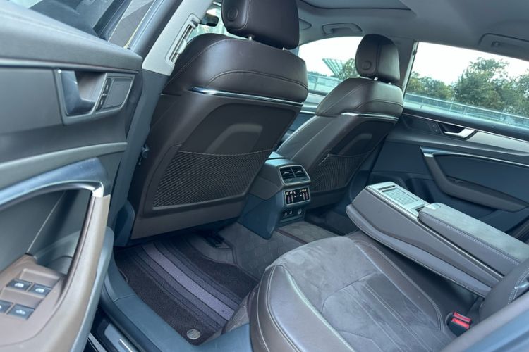 Used Audi A7L 2022 45 TFSI S-line Dream-Building Edition
