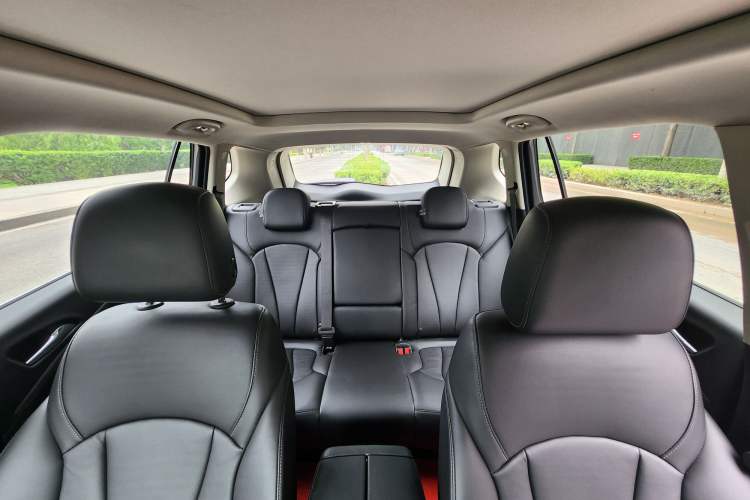 Used Buick Envision 2018 20T Two-Wheel-Drive Elite Model
