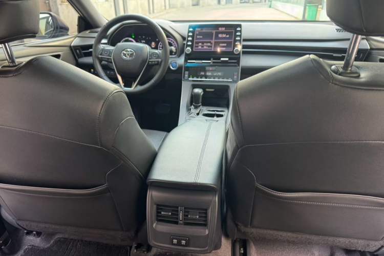 Used Toyota Avalon 2019 Dual-Engine 2.5L Luxury Edition China VI Standard
