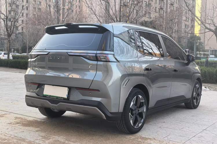 Used AION Y 2022 70 Intelligent Edition Lithium Iron Phosphate
