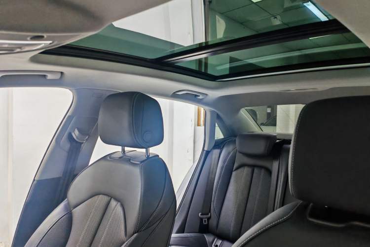 Used Audi A4L 2022 40 TFSI Fashion Dynamic Model
