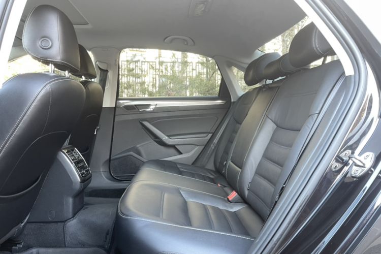 Used Volkswagen Passat 2017 330TSI DSG Prestige Edition
