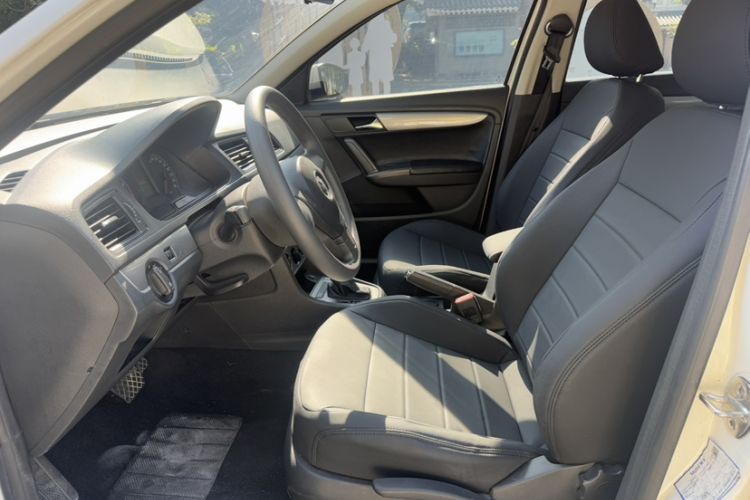 Used Volkswagen Lavida 2017 1.6L Automatic Comfort Edition
