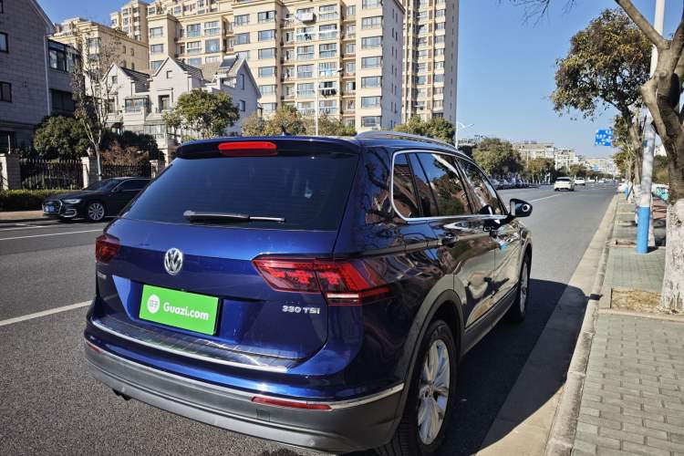 Used Volkswagen Tiguan 2017 330TSI All-Wheel-Drive Innovation Model
