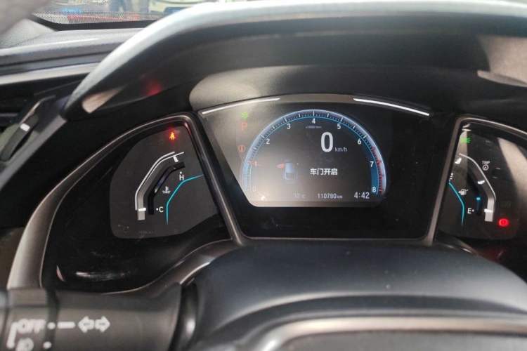 Used Honda Civic 2021 HATCHBACK 220TURBO CVT New Trendsetter
