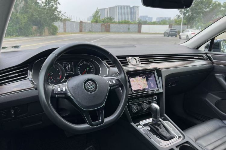 Used Volkswagen Magotan 2019 330TSI DSG Luxury Model China V Standard
