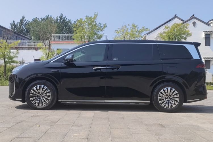 Used BYD Xia 2025 DM-i 1.5T 180km Excellence Model
