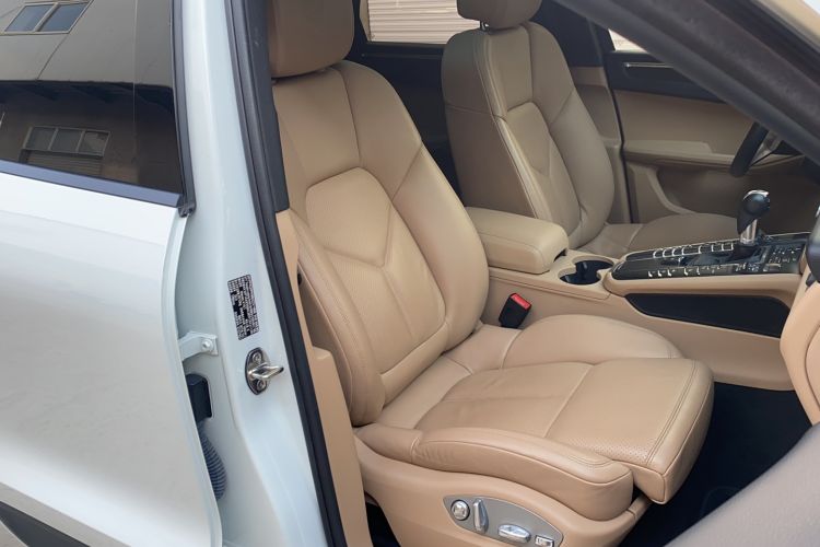 Used Porsche Macan 2018 Macan 2.0T