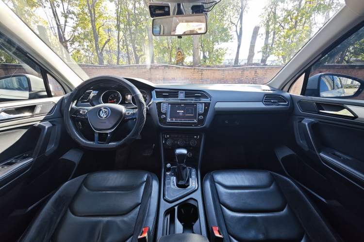 Used Volkswagen Tiguan L 2017 330TSI Automatic Two-Wheel Drive Comfort Edition