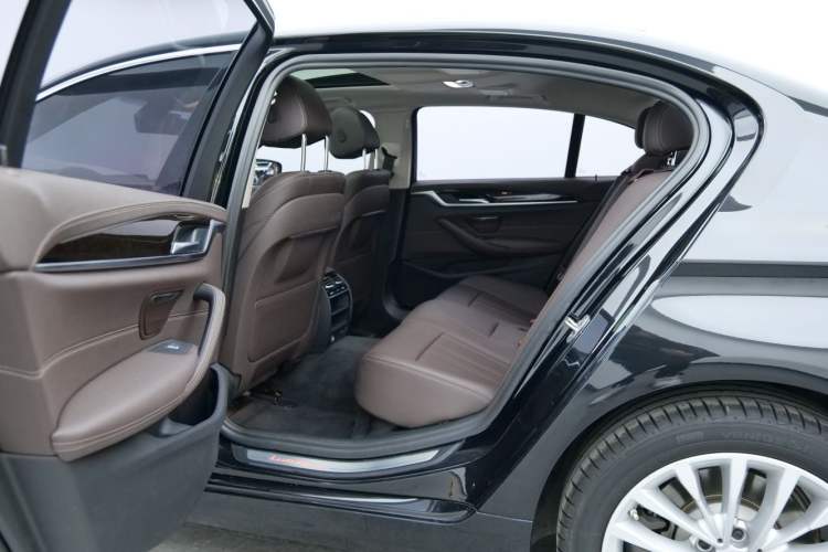 Used BMW 5 Series 2020 525Li Luxury Package