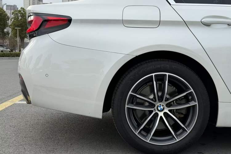 Used BMW 5 Series 2022 Restyled 525Li M Sport Package
