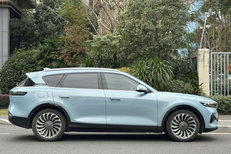 Used VOYAH FREE 2021 Four-Wheel Drive Standard Range-Extended Exclusive Luxury Package
